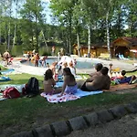 Theater- Und Koenigsleitn Gmbh Szálloda 3*