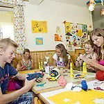 Theater- Und Koenigsleitn Gmbh Litschau