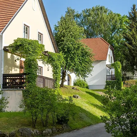 Theater- Und Koenigsleitn Gmbh Hotel 3*