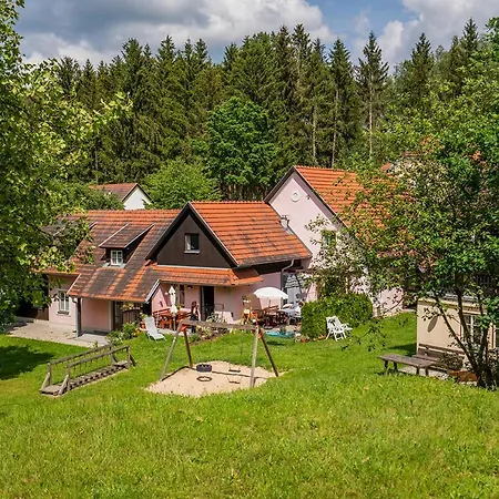 Theater- Und Koenigsleitn Gmbh 3*