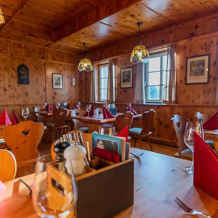 Theater- Und Koenigsleitn Gmbh Hotel Litschau