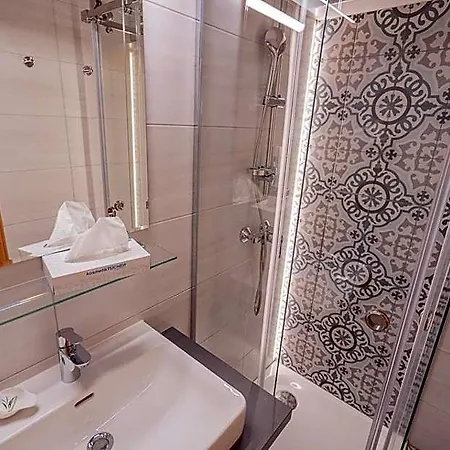 Hotel Theater- Und Koenigsleitn Gmbh Litschau
