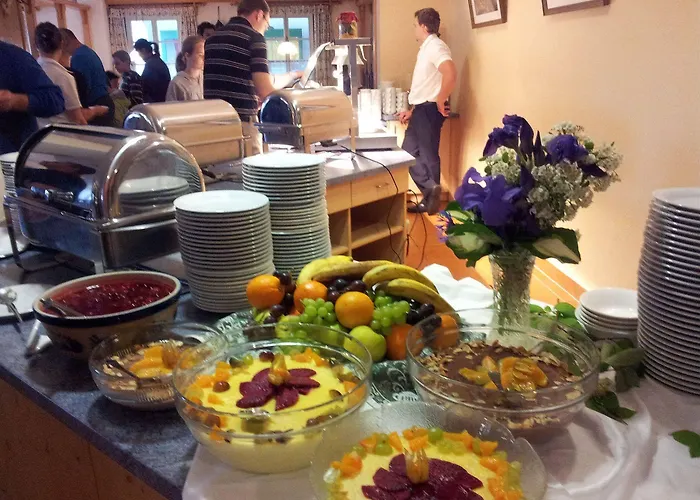 Theater- Und Koenigsleitn Gmbh 3*