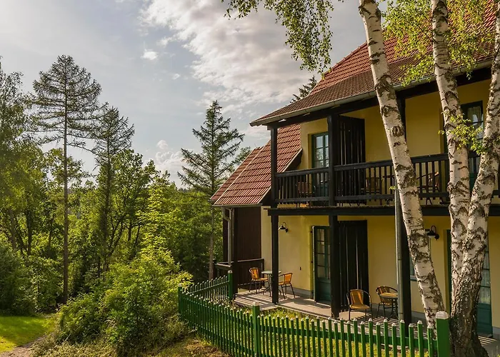 Theater- Und Koenigsleitn Gmbh 利乔