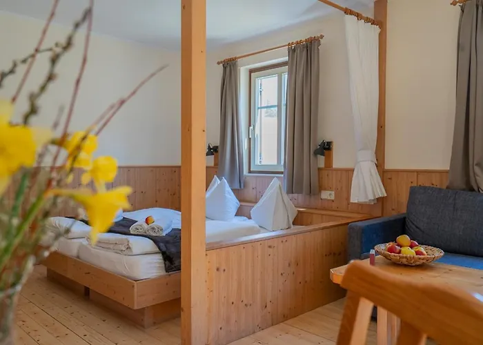 酒店 Theater- Und Koenigsleitn Gmbh 3*