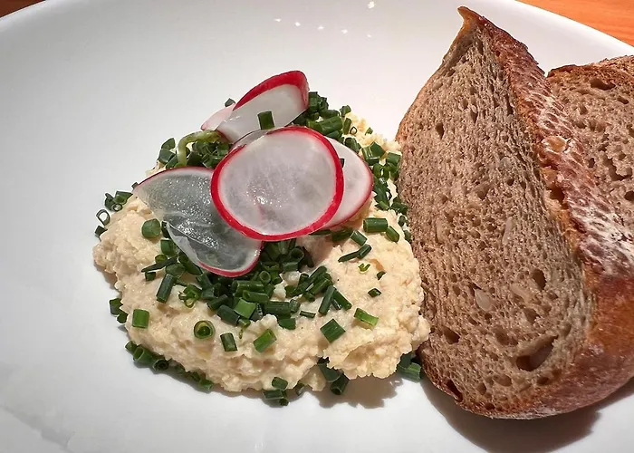 Theater- Und Koenigsleitn Gmbh Hotel 3*