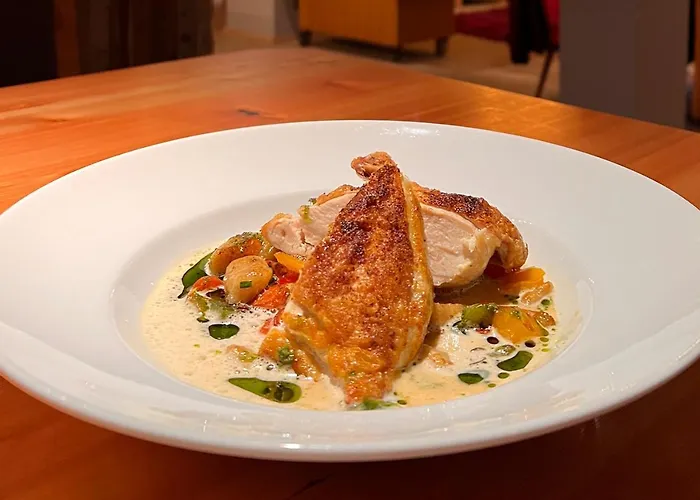 Theater- Und Koenigsleitn Gmbh