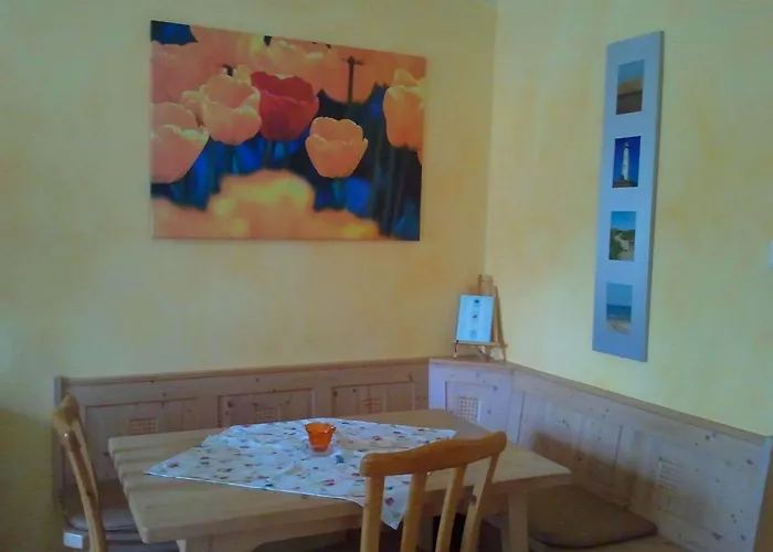 Theater- Und Koenigsleitn Gmbh